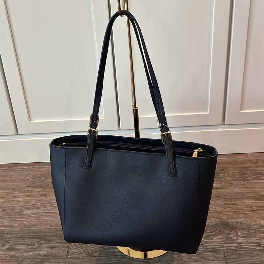 EUC Tory Burch York Buckle Tote Navy Purse Bag Saffiano Leather - Picture 5 of 12